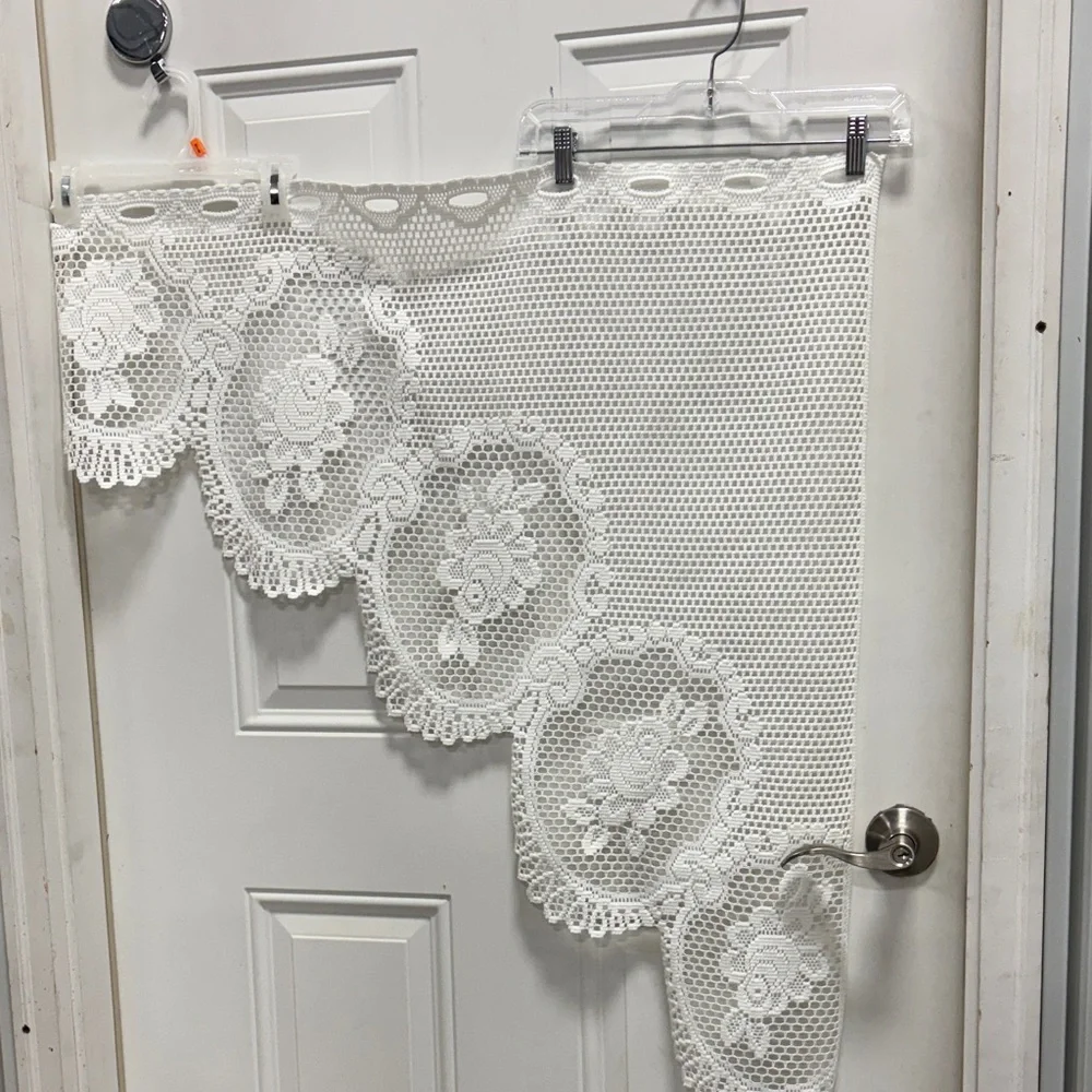 Elegant White Lace Curtain Valance